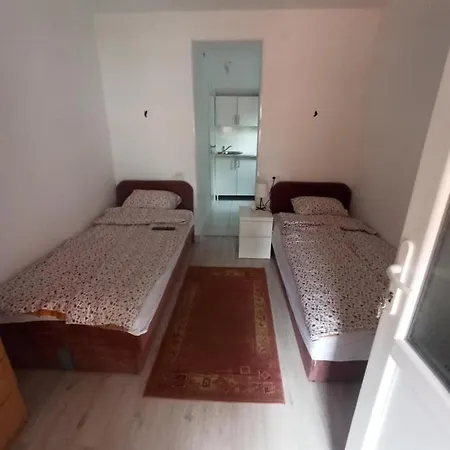 Apartmani Lovcen Prolom Exterior photo