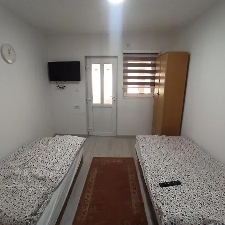 Apartmani Lovcen Prolom Exterior photo
