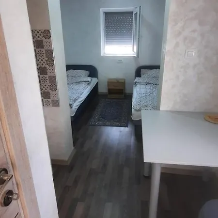 Apartmani Lovcen Prolom Exterior photo