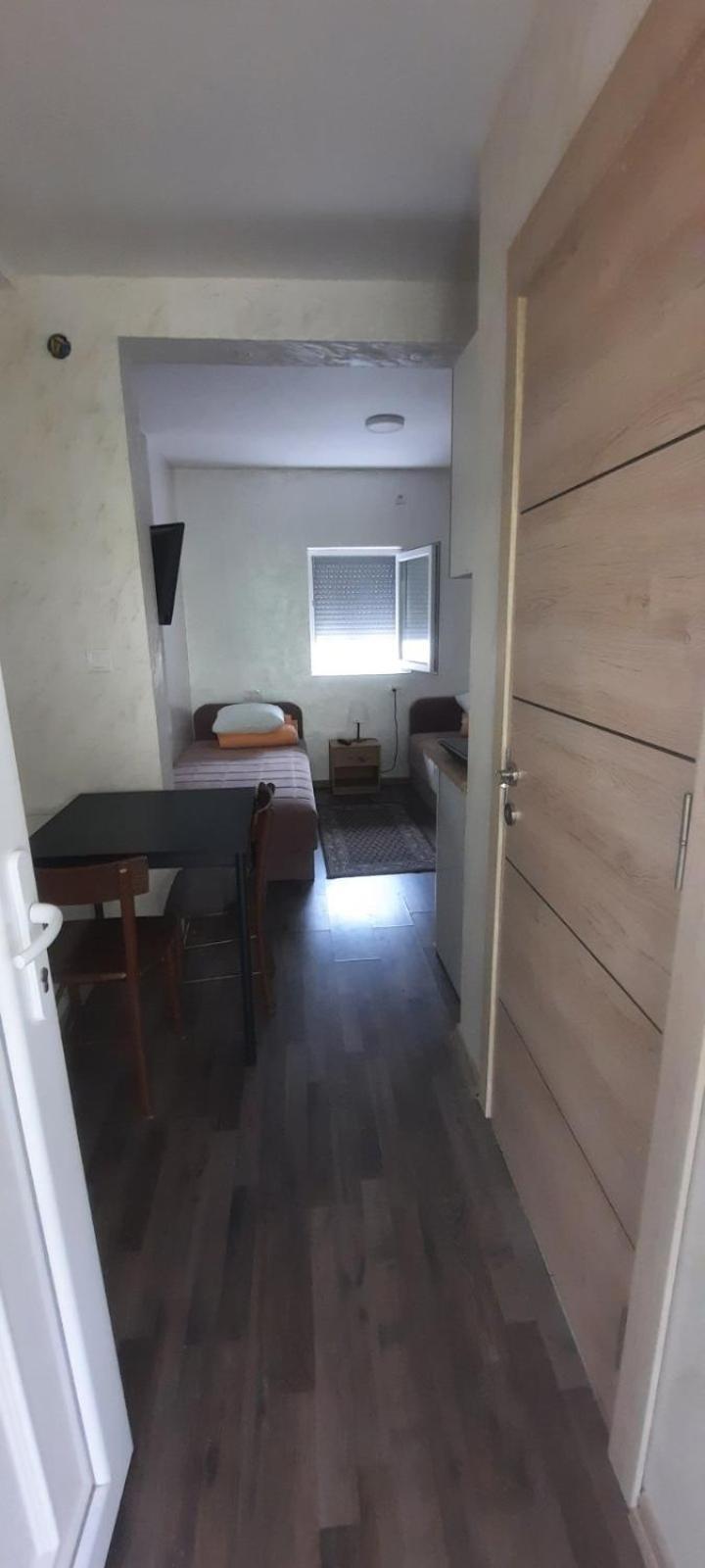 Lovcen Apartment Prolom